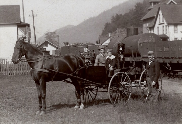 Fall Brook train at Cammal, PA c 
1896